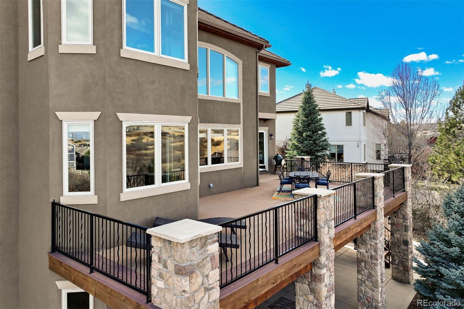 6805 Twisted Oak Drive