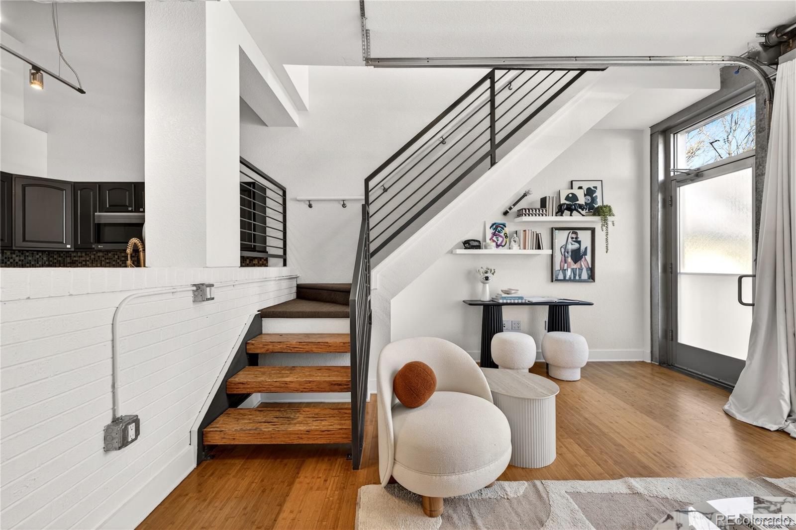 1421 Oneida Street 7