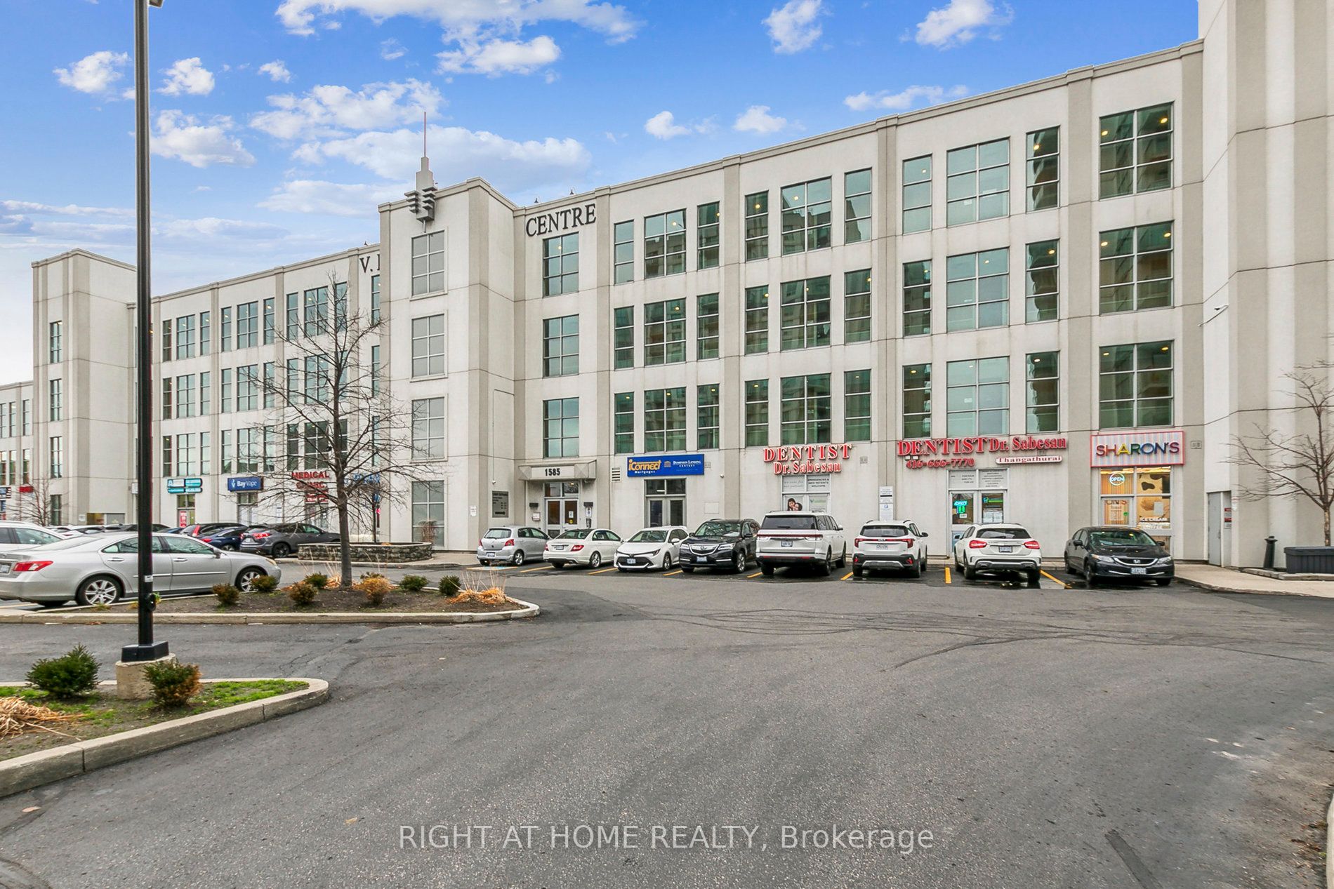 8 Rosebank Dr 17K