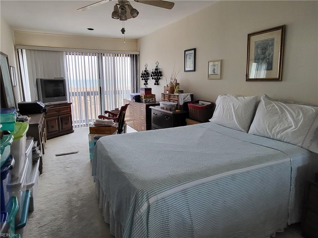 3950 Whispering Oaks Place