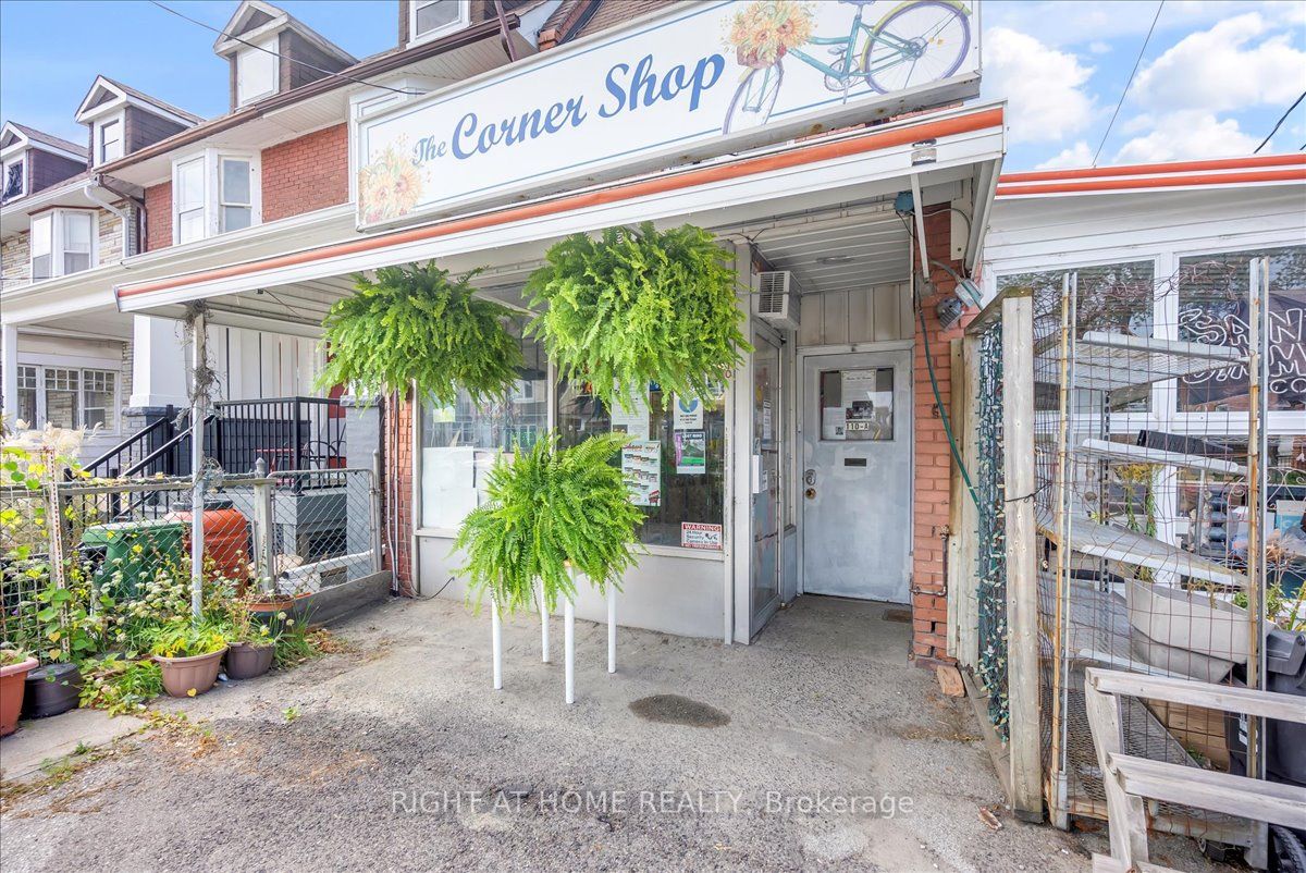 110 W Donlands Ave
