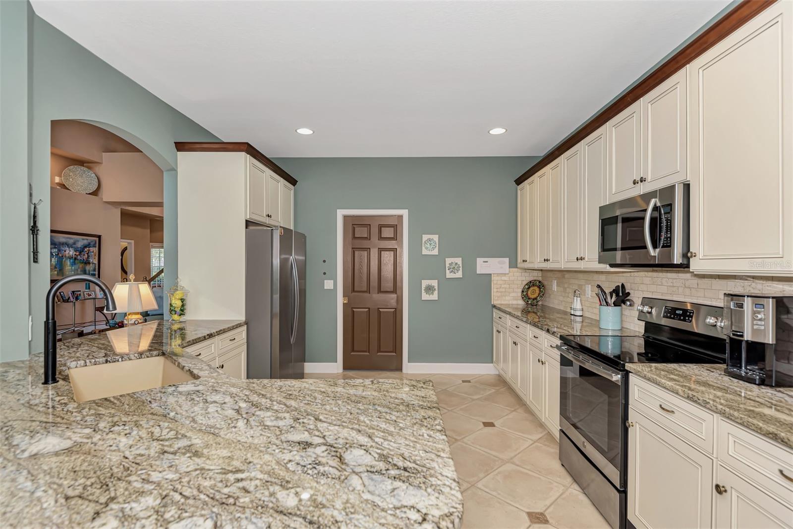 13392 Golf Pointe Drive