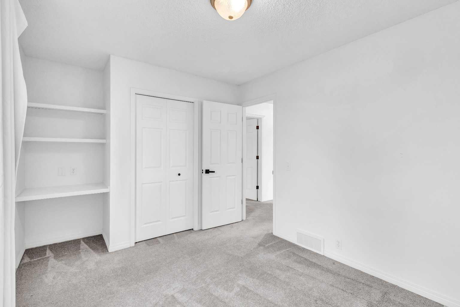 331 Springbank Place SW