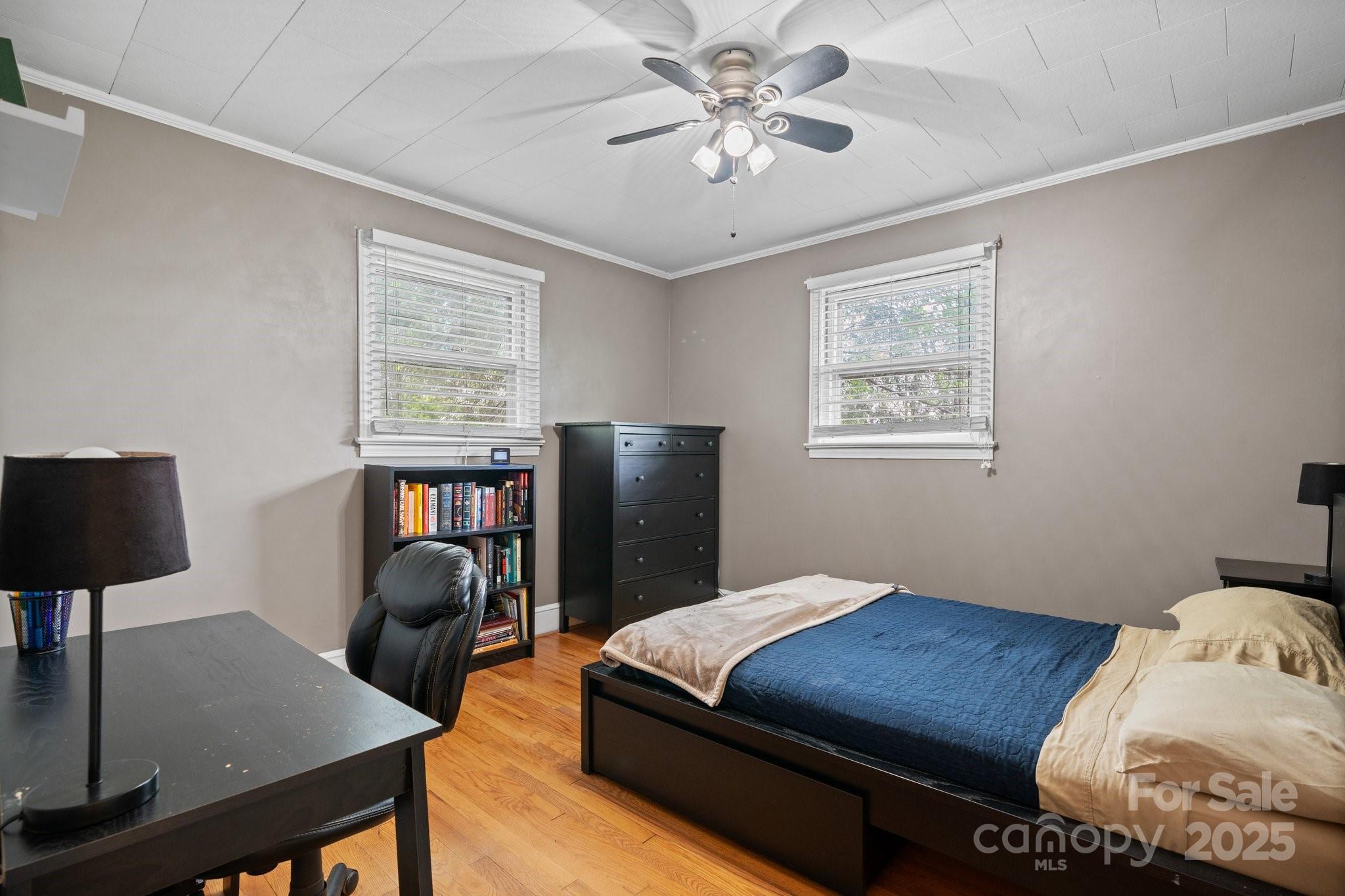 332 Swanson Drive SW