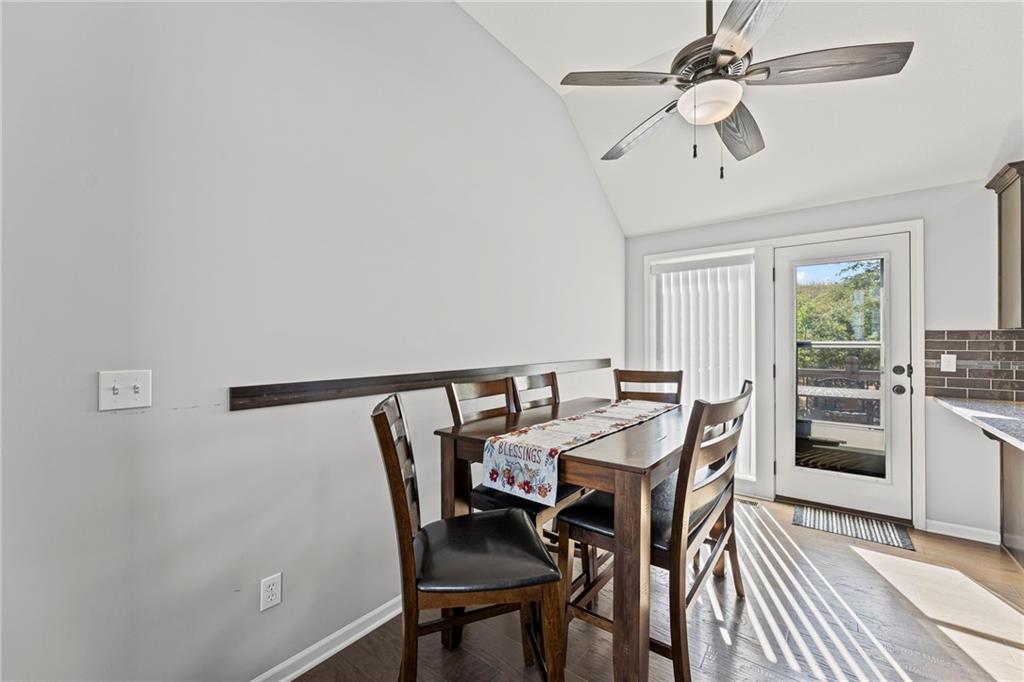 6720 N Cypress Avenue