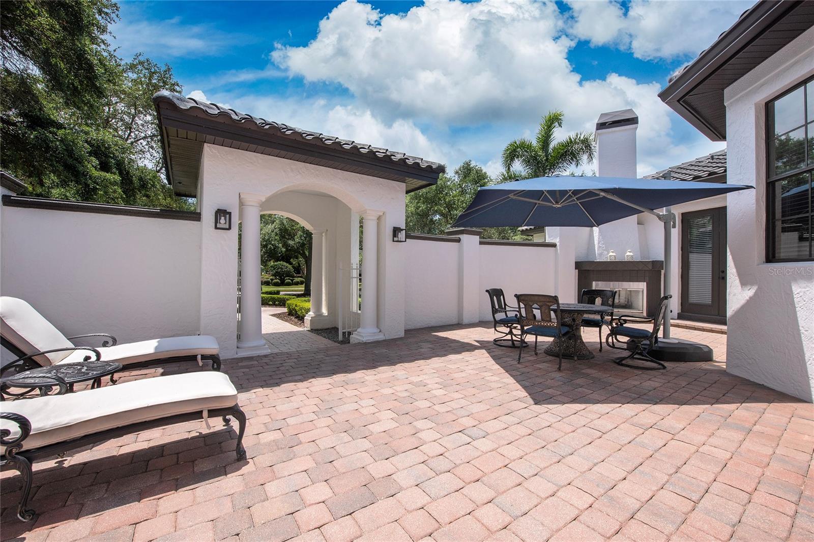 6221 Blakeford Drive