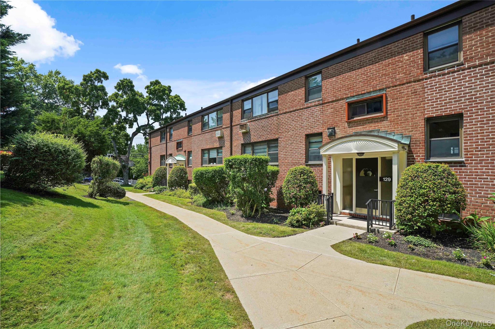 129 Beacon Hill Drive F15
