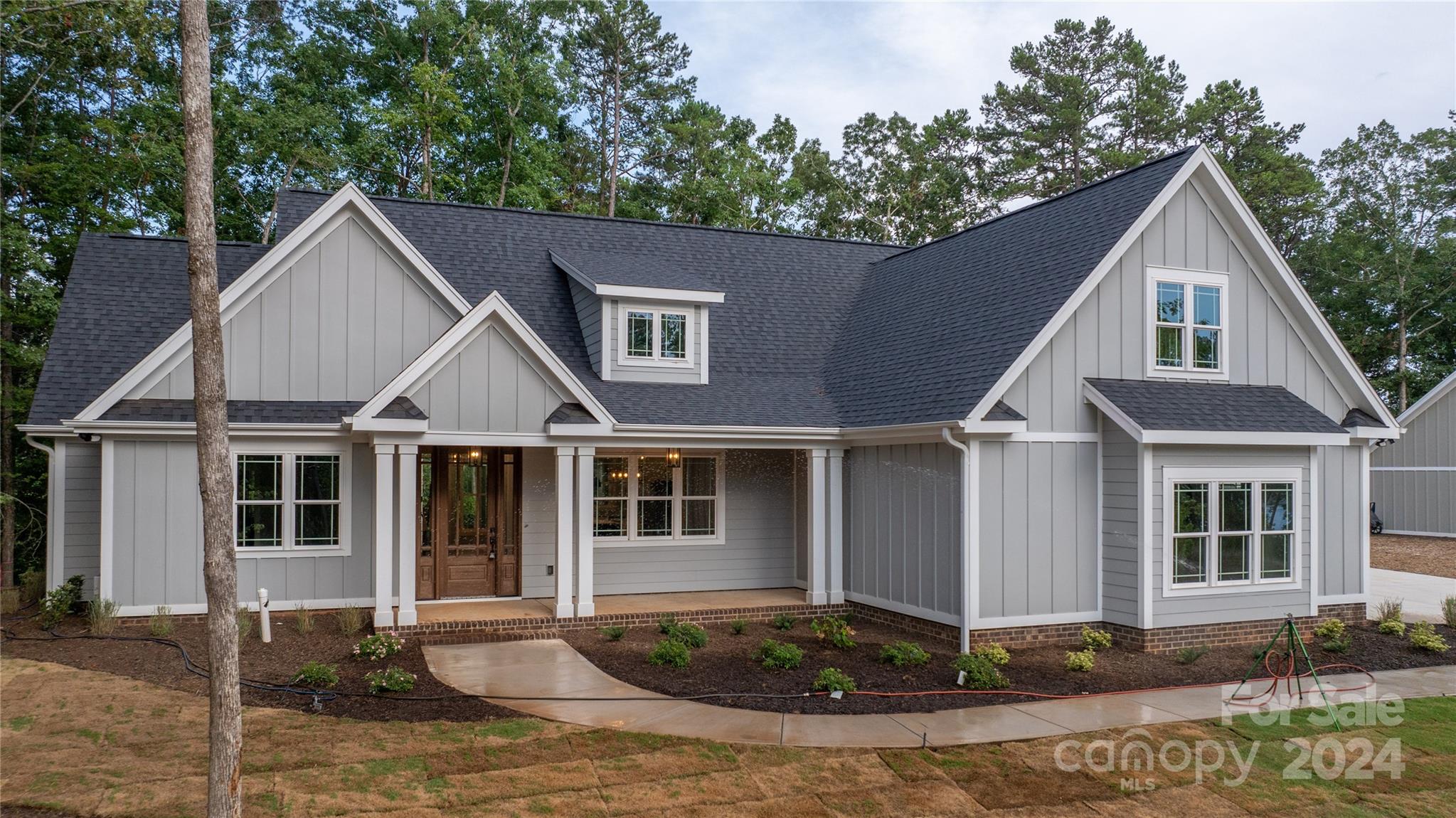 143 Eagle Point