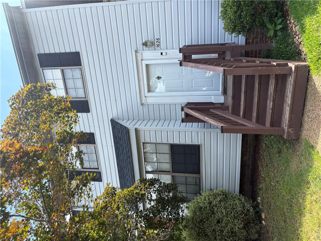 1626 Angel Court