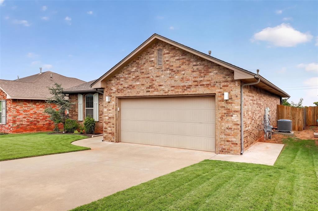 3433 NW 164th Terrace