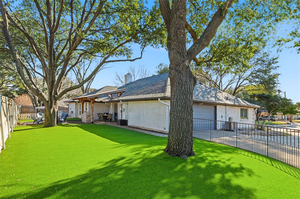 5008 Lake View Circle