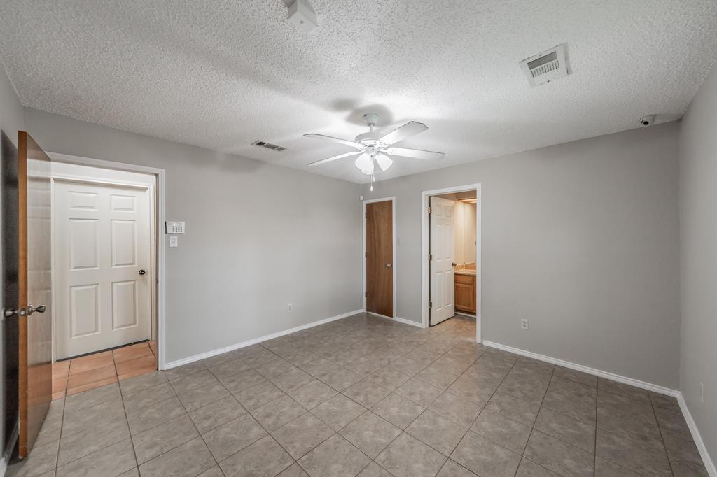 214 Kalmia Drive