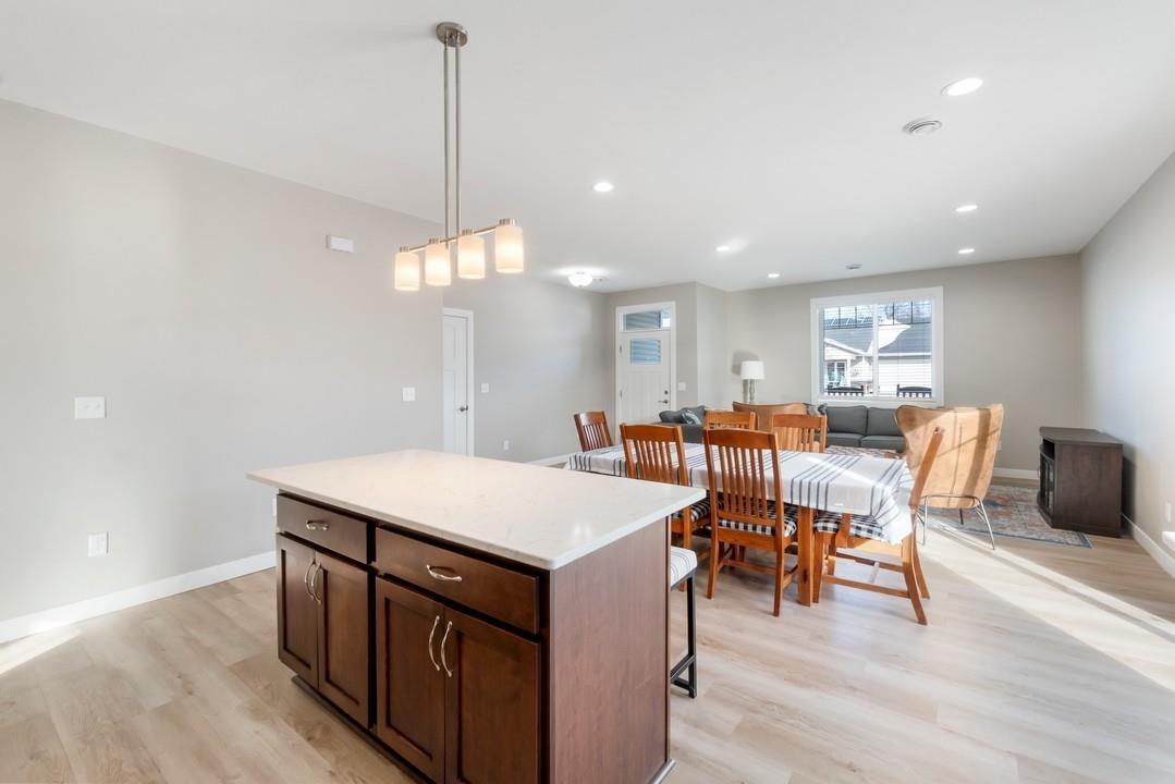 812 Parkside Lane