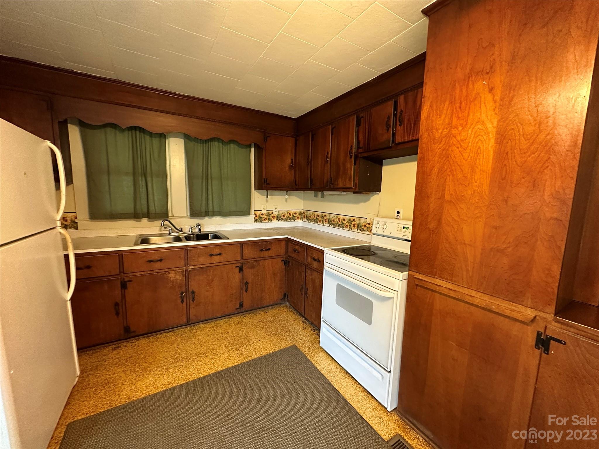 3262 Friendly Park Road