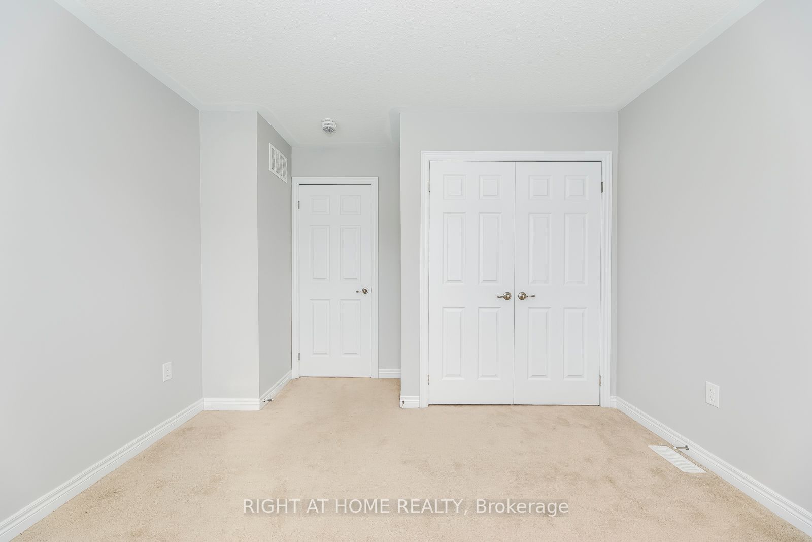 121 Orchardcroft Rd