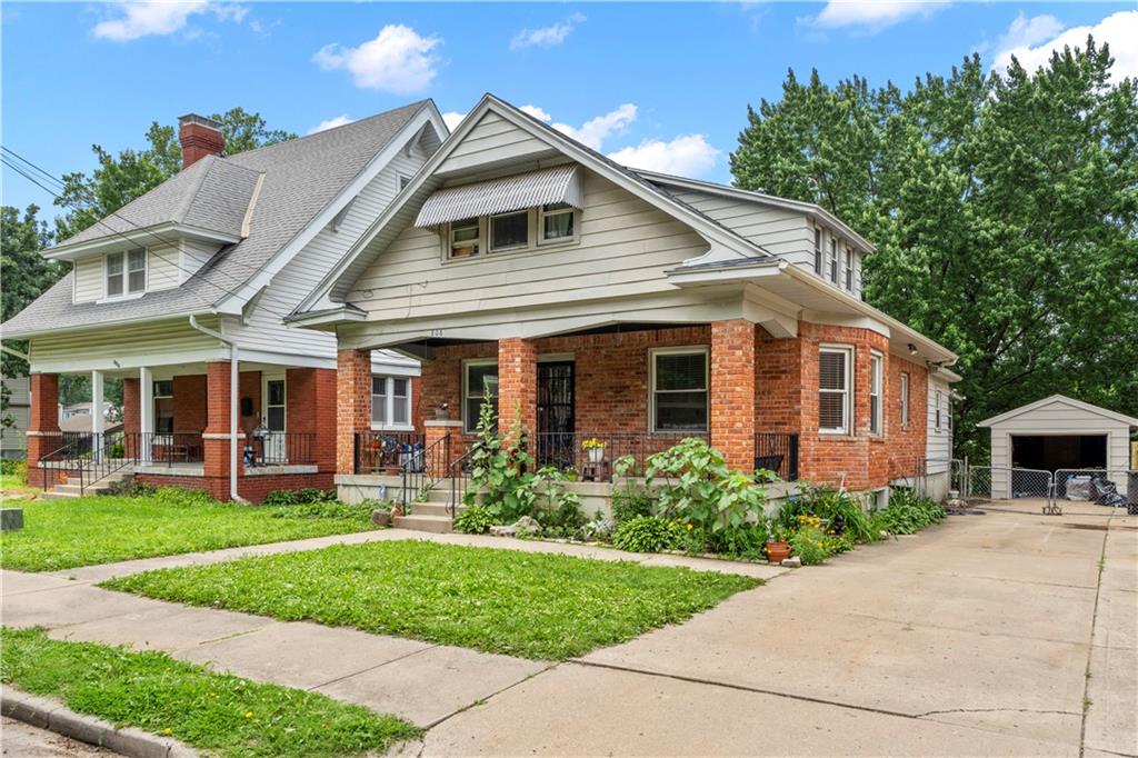 808 N River Boulevard