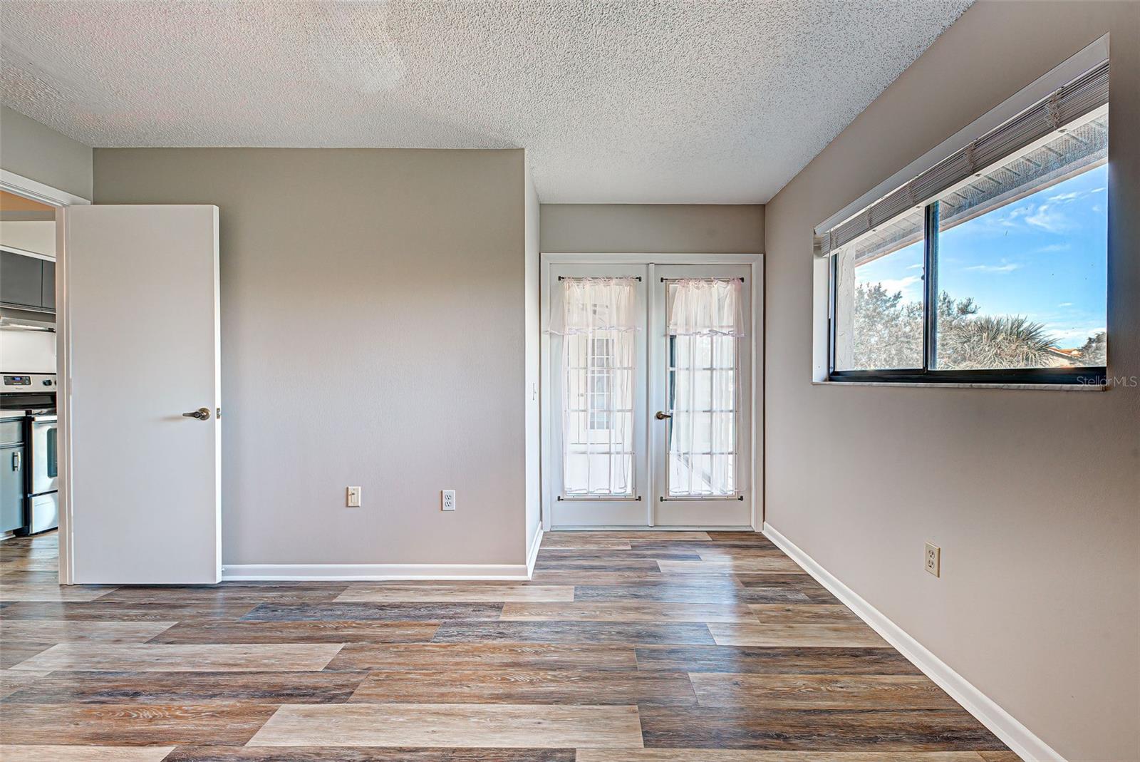 184 Inlets Boulevard 184