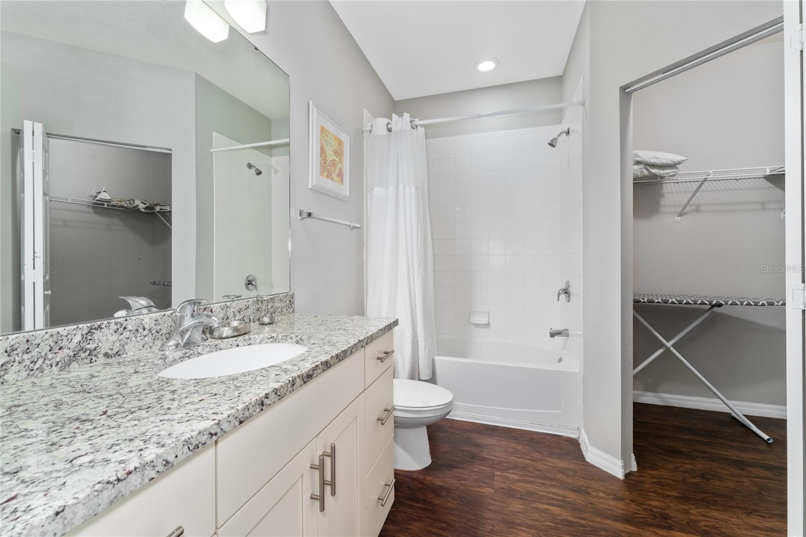 5368 Diplomat Court 105