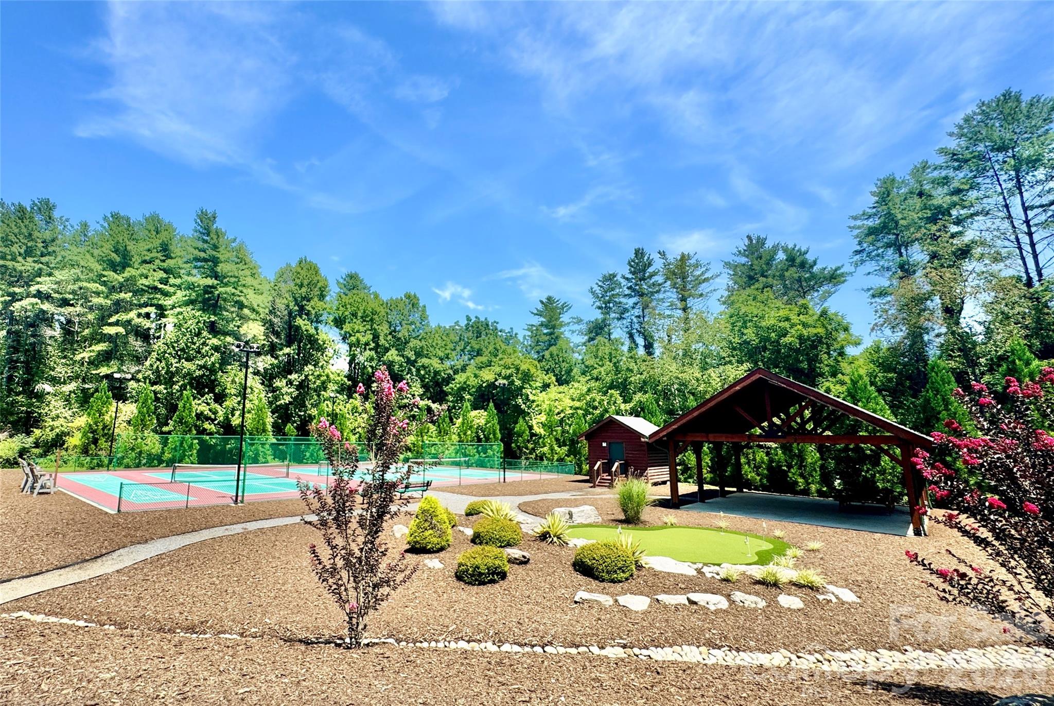 5504 Cedar Cove Way