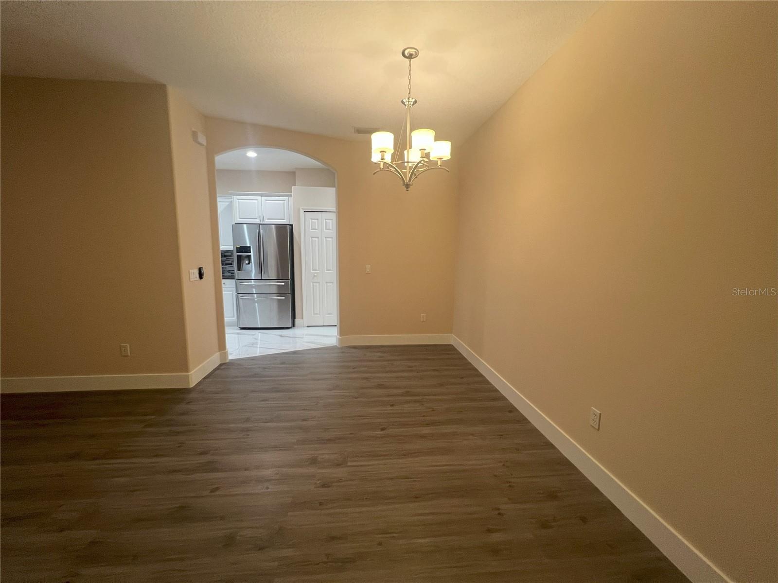 1066 Whitegate Court