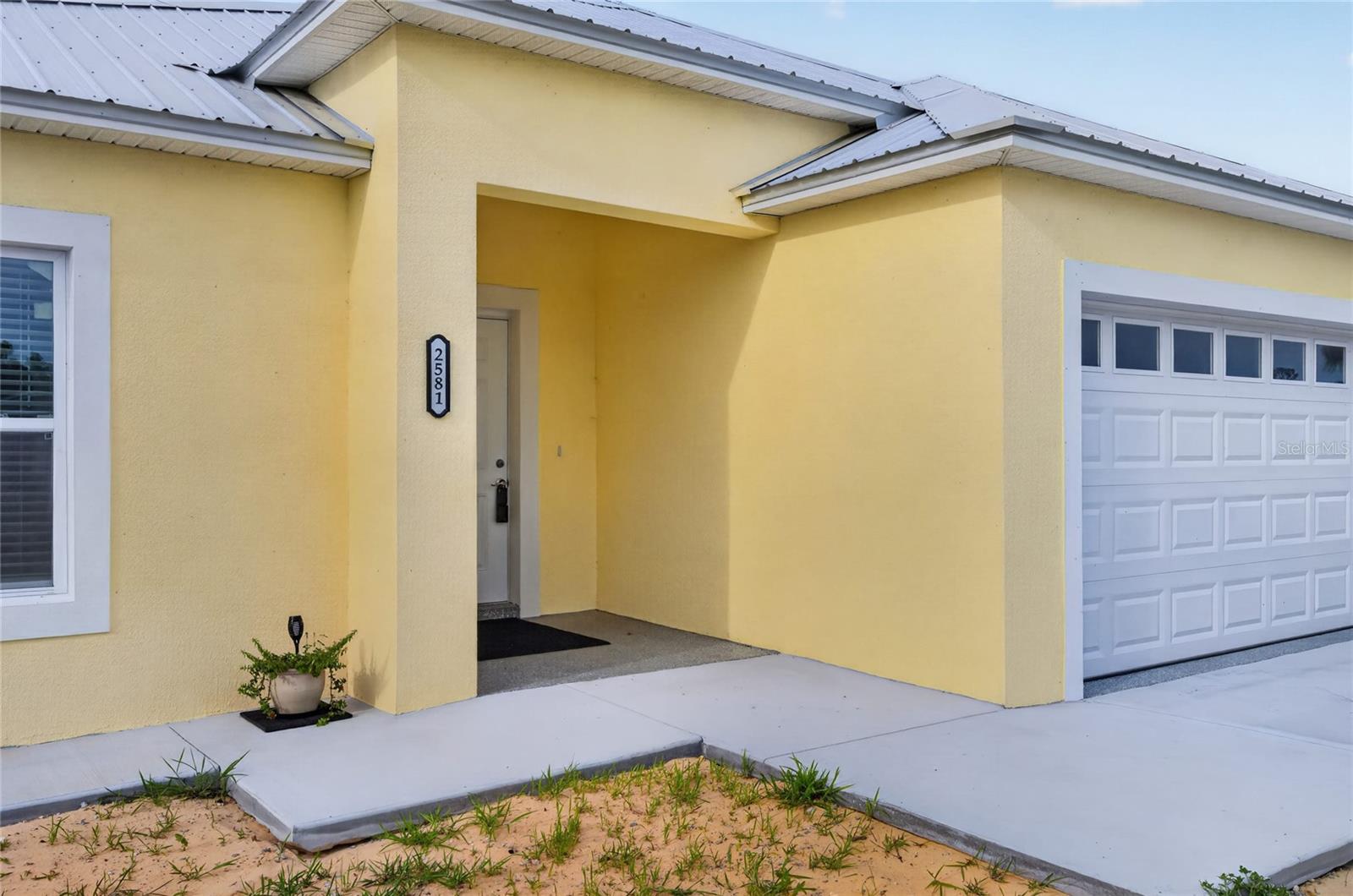 2581 Poinciana Drive