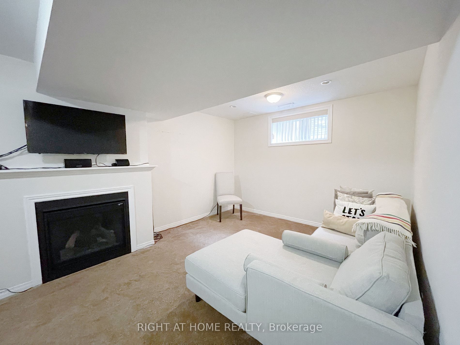 27 Portland St Lower