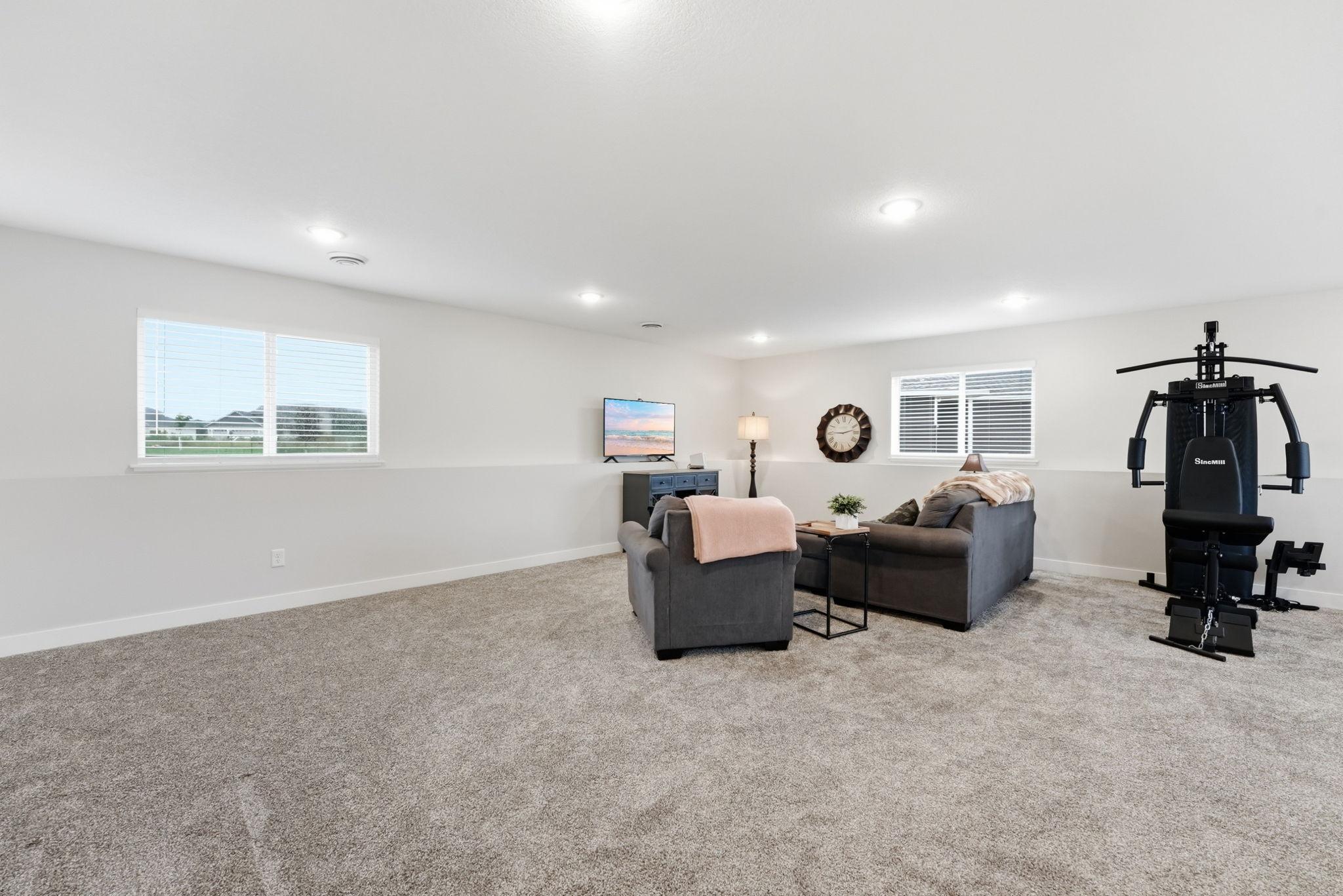 1013 26th Street Loop N