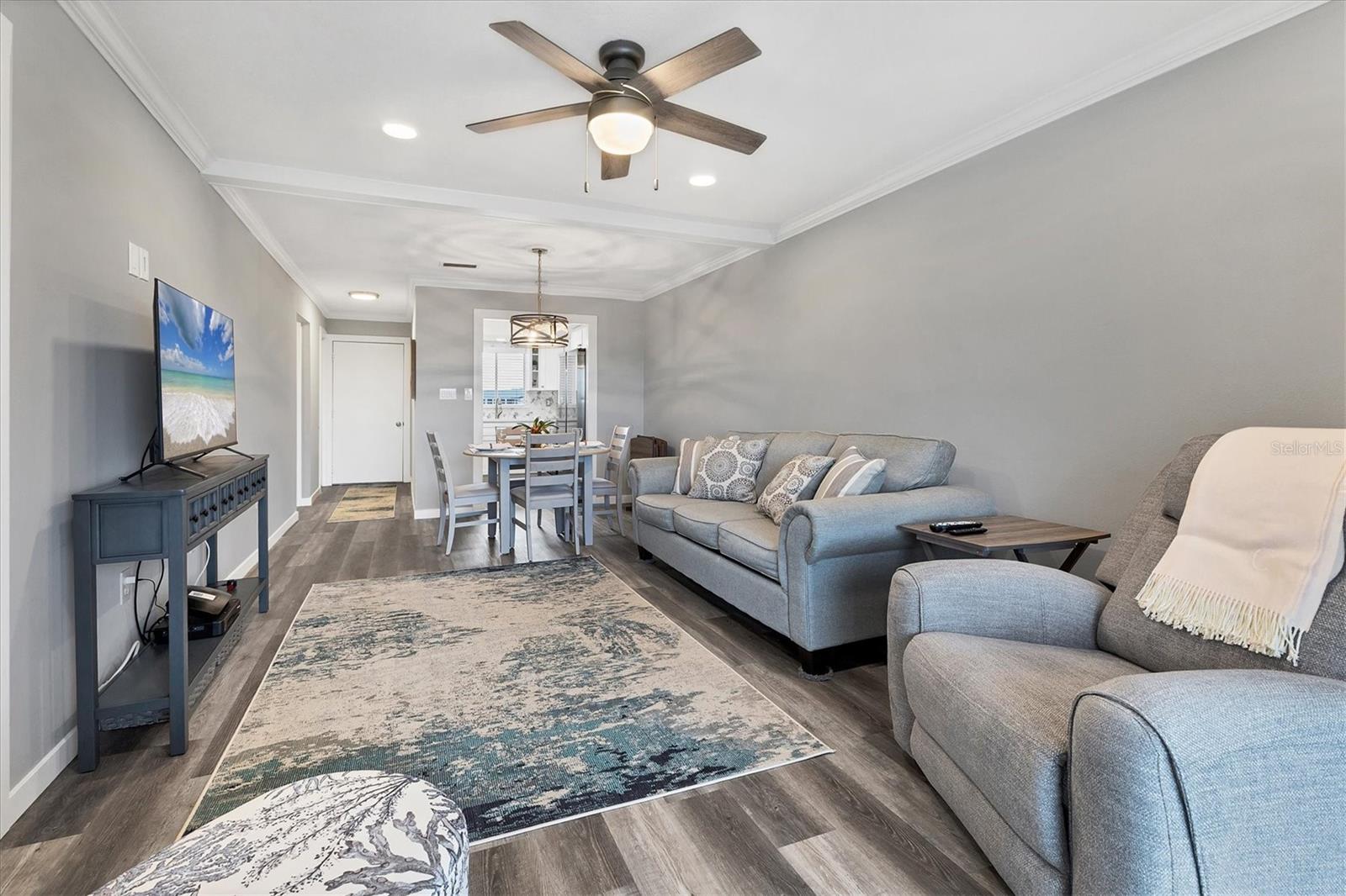 3661 Lake Bayshore Drive 507J