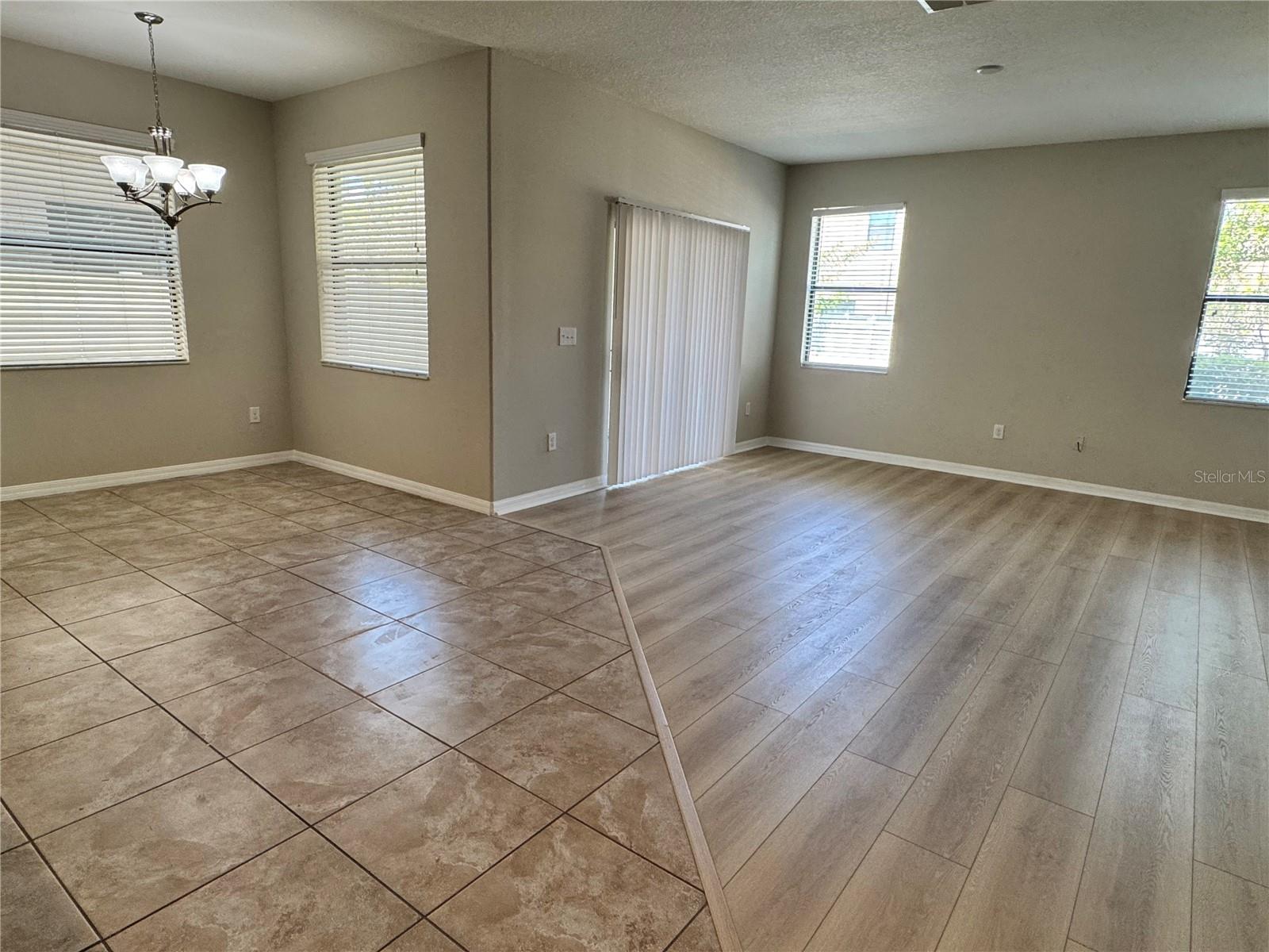 2711 Garden Falls Drive