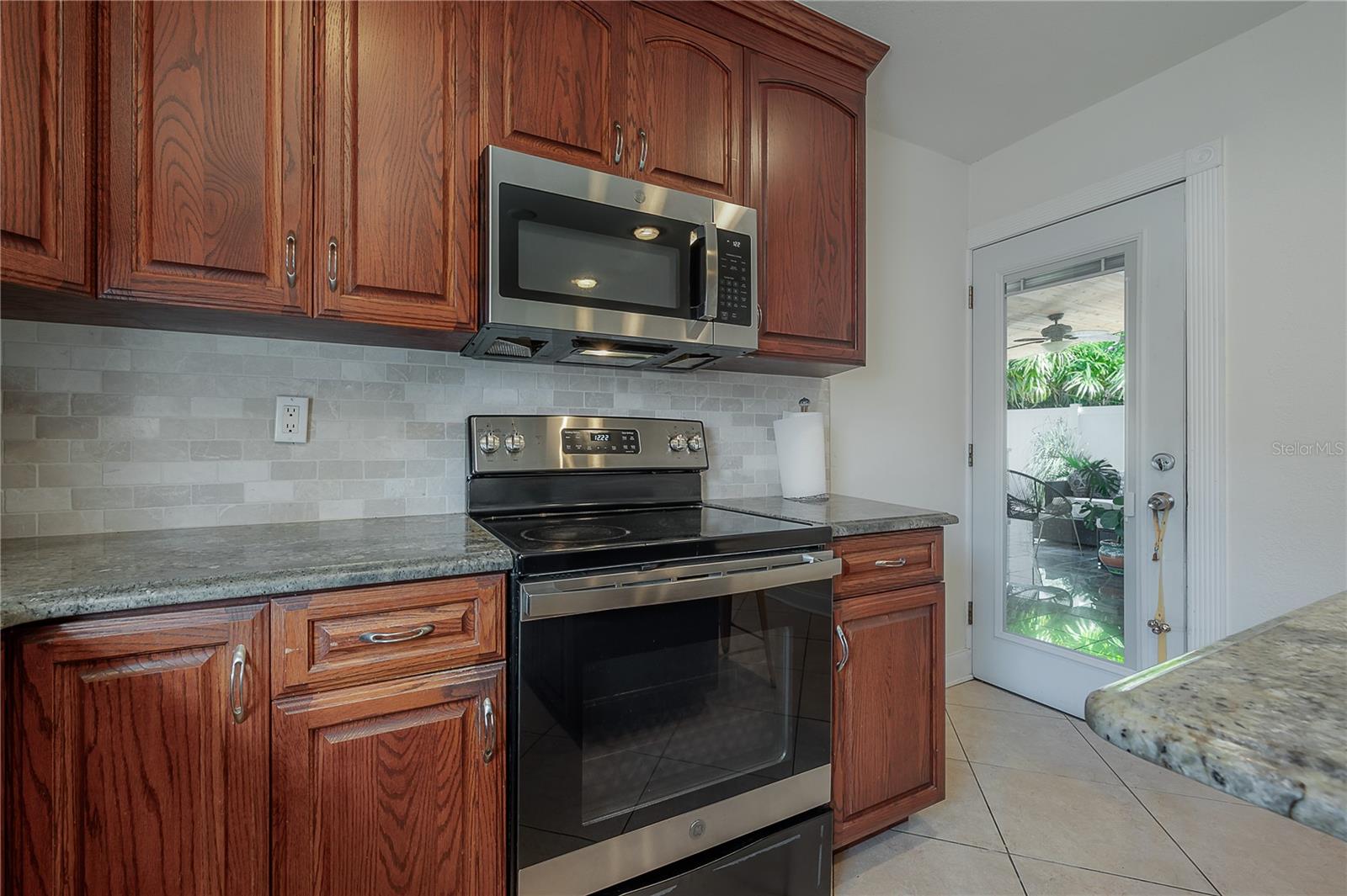 807 W Minnehaha Street 1/2