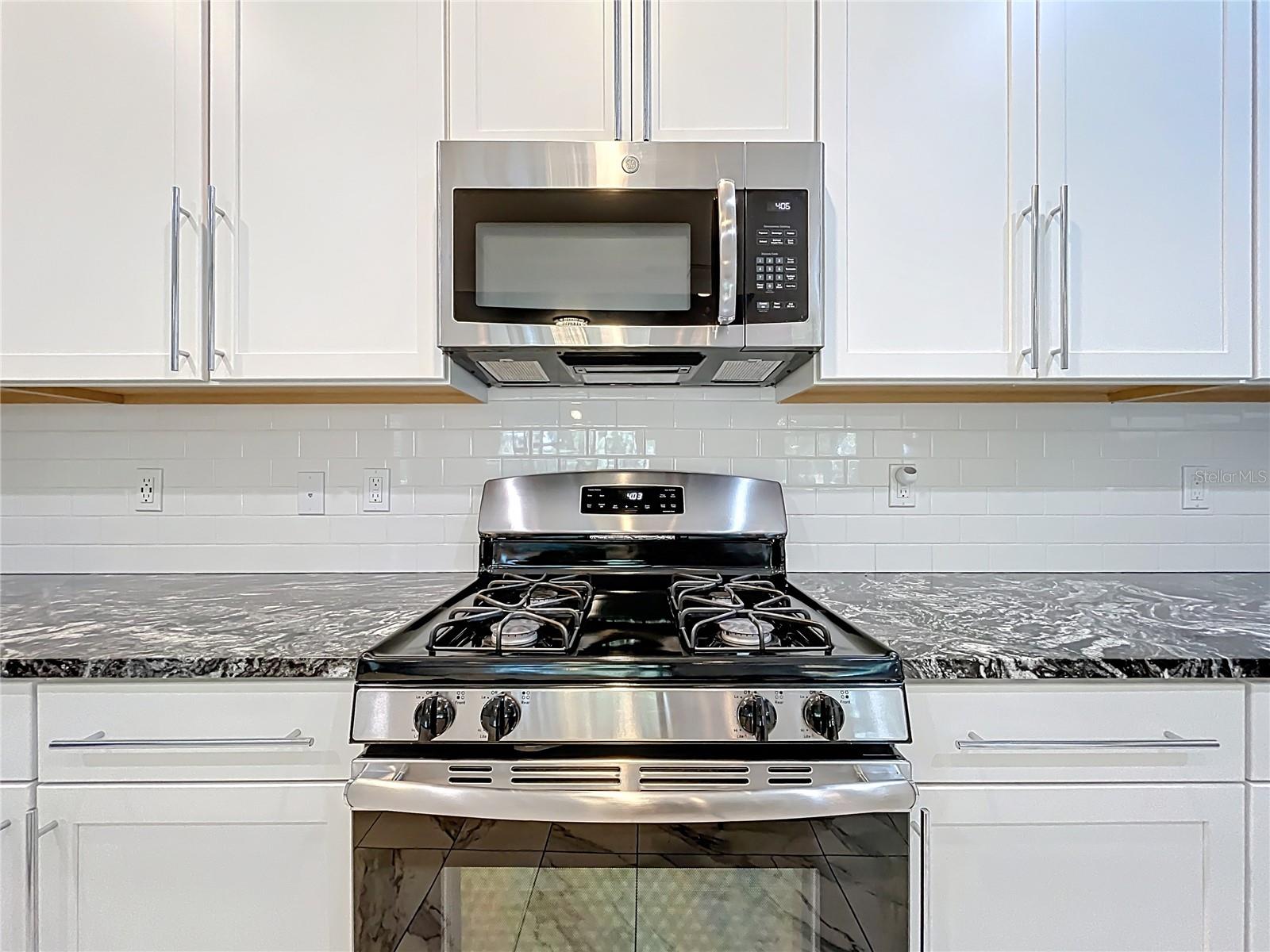 295 Northcote Court