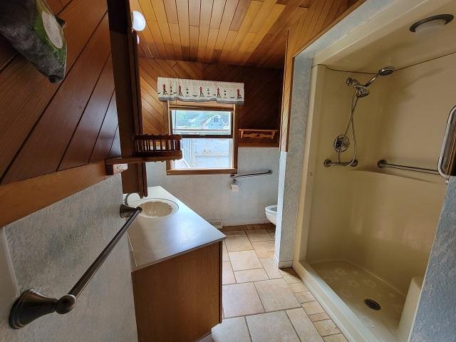 1972 W Chub Lake Road