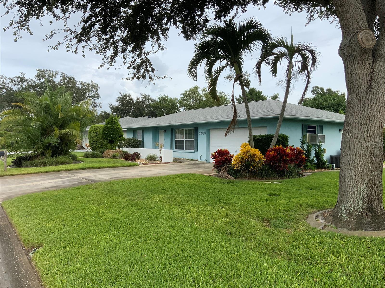 5205 36th Avenue Drive W