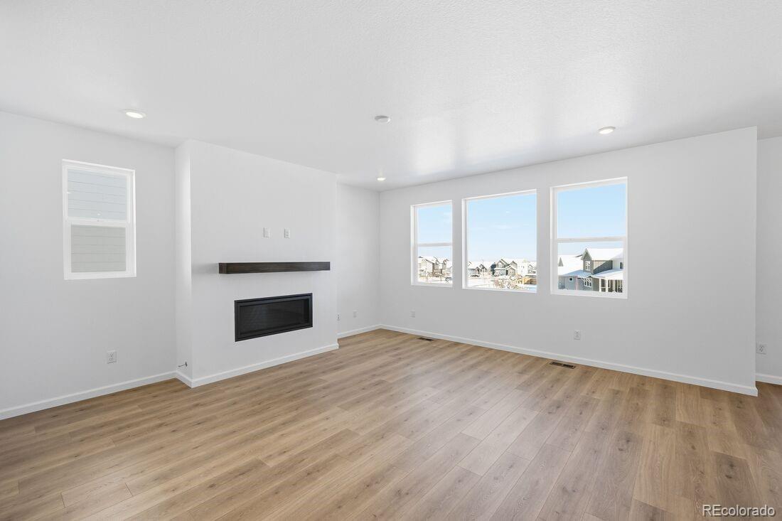 16657 W 92nd Place