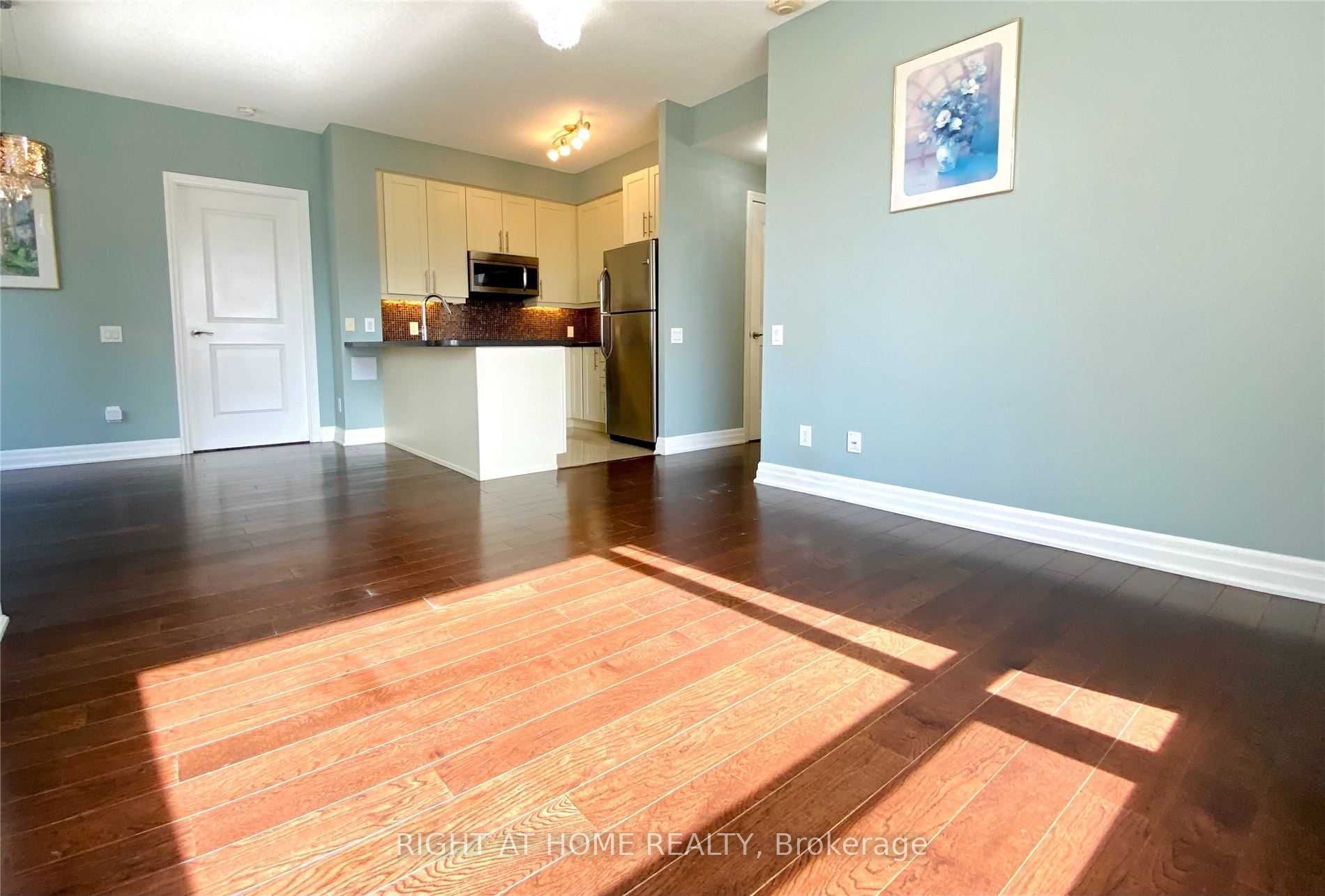 17 Ruddington Dr 202
