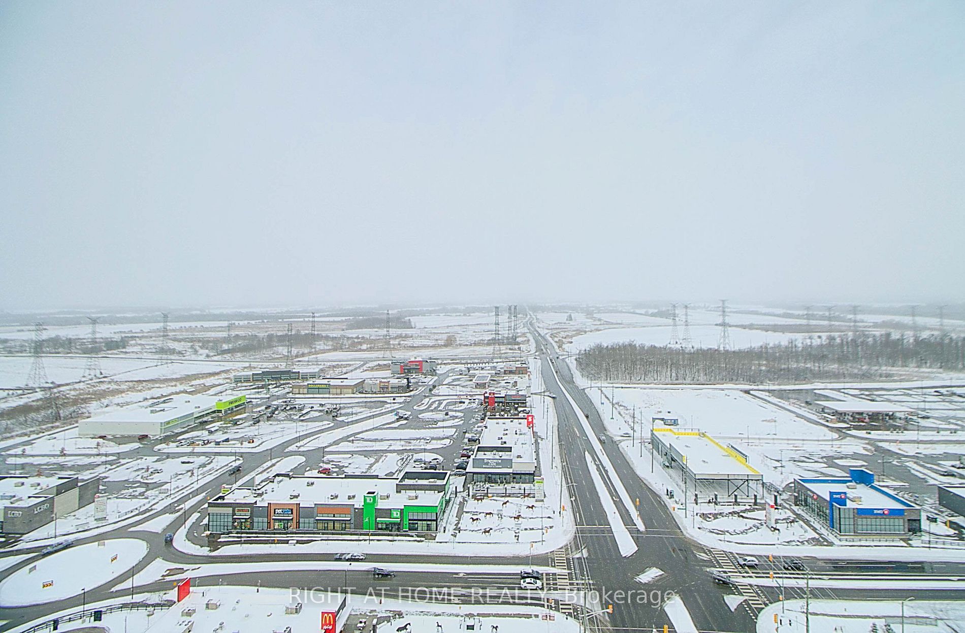 2550 N Simcoe St 2407