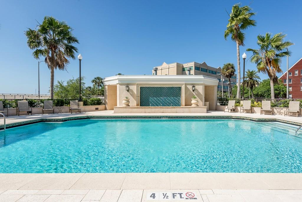345 Bayshore Boulevard 1803
