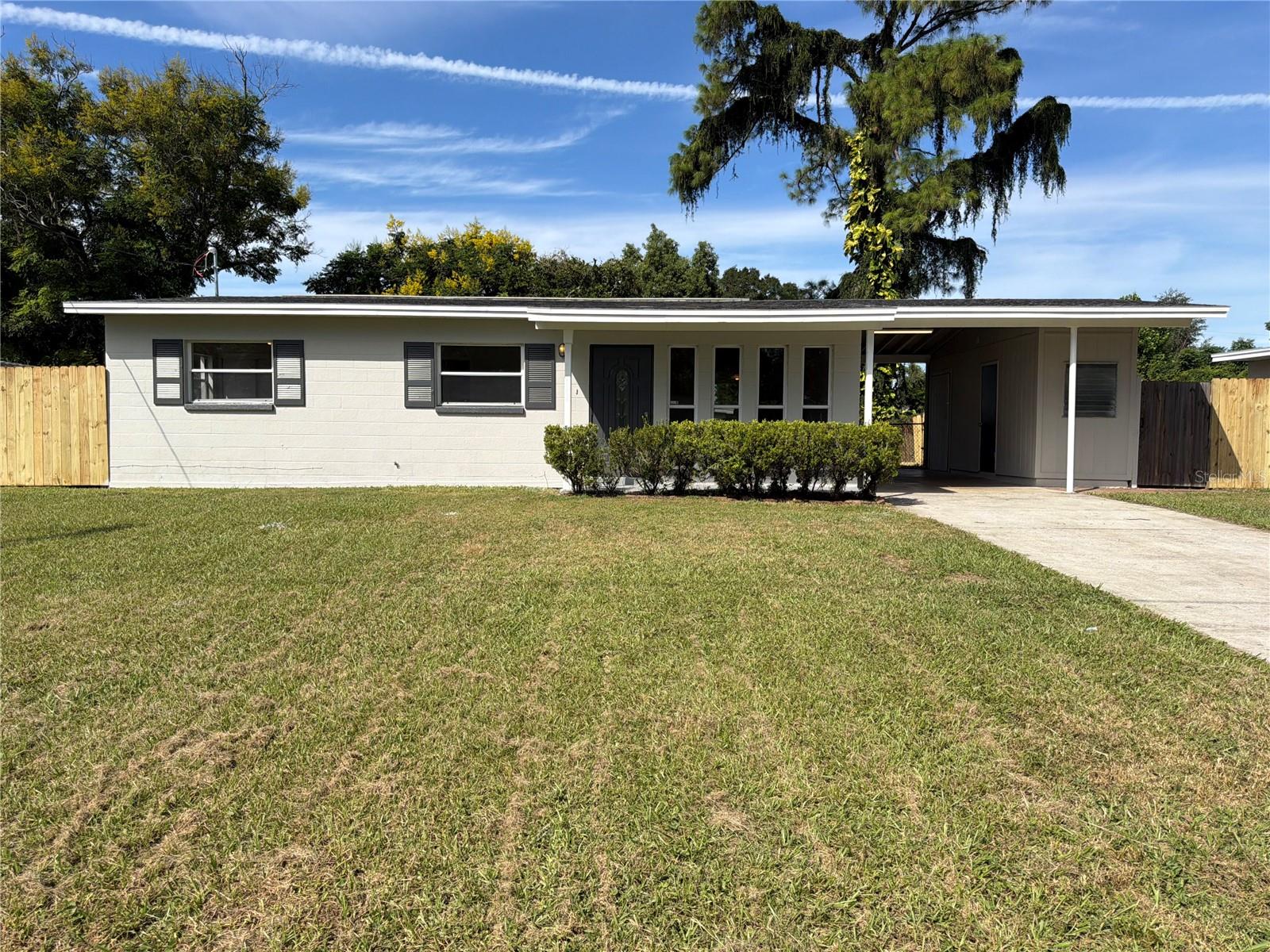 Welcome to 509 Clearfield Rd, Brandon FL 33511. The exterior showcases fresh exterior paint that greets you as you return home. Indoors, fresh interior paint brings a crisp, clean finish to the walls, complemented by a partial flooring replacement underfoot. Fresh updates define this Brandon home. Included 100-Day Home Warranty with buyer activation