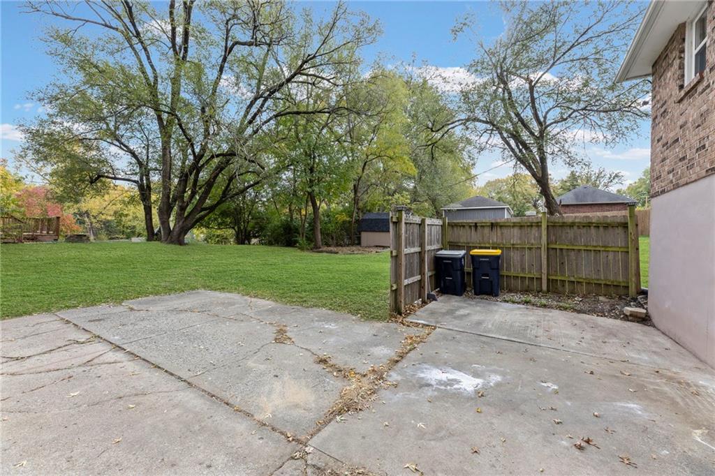 11515 N Charlotte Street