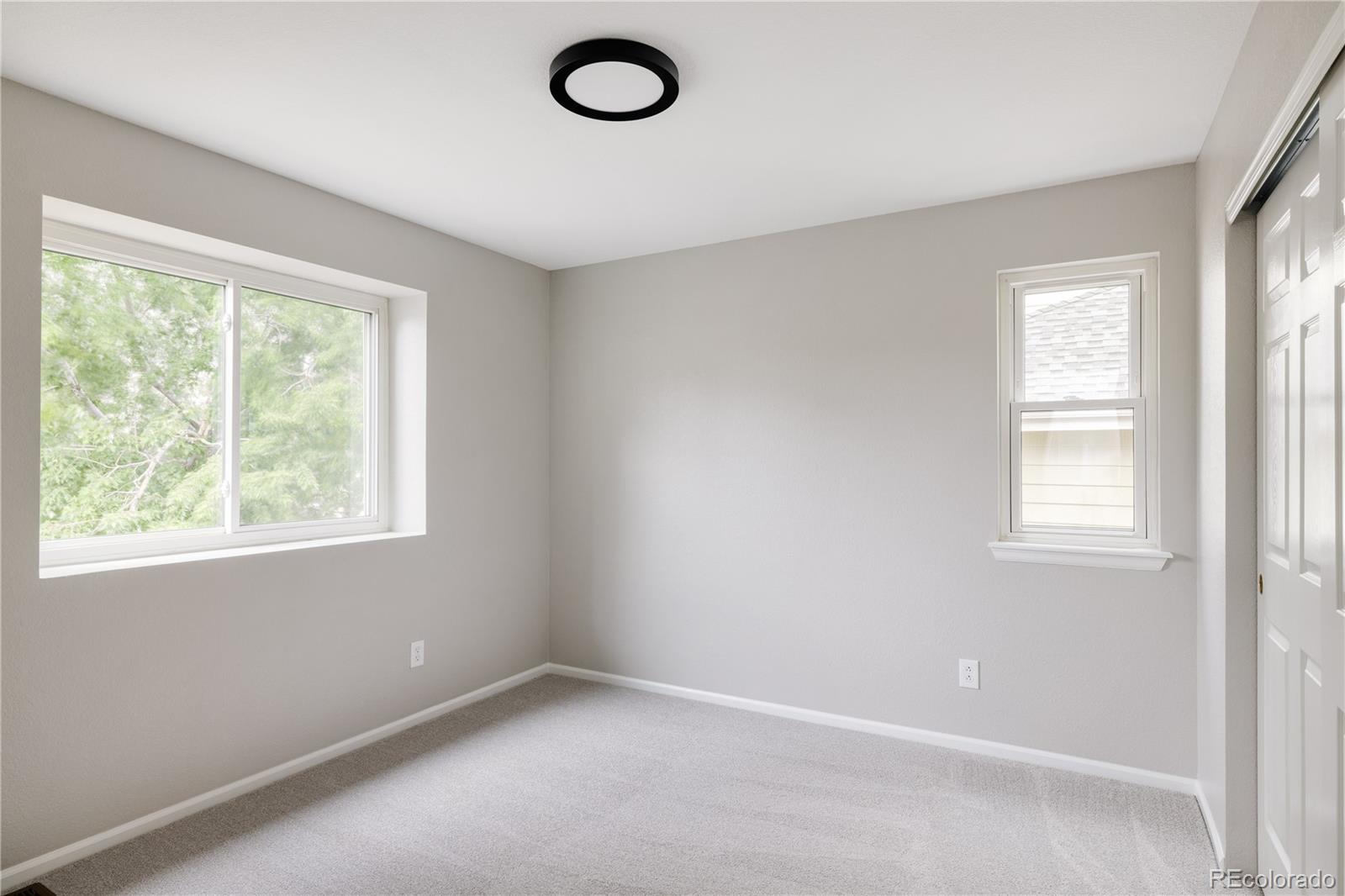 323 W 114th Way