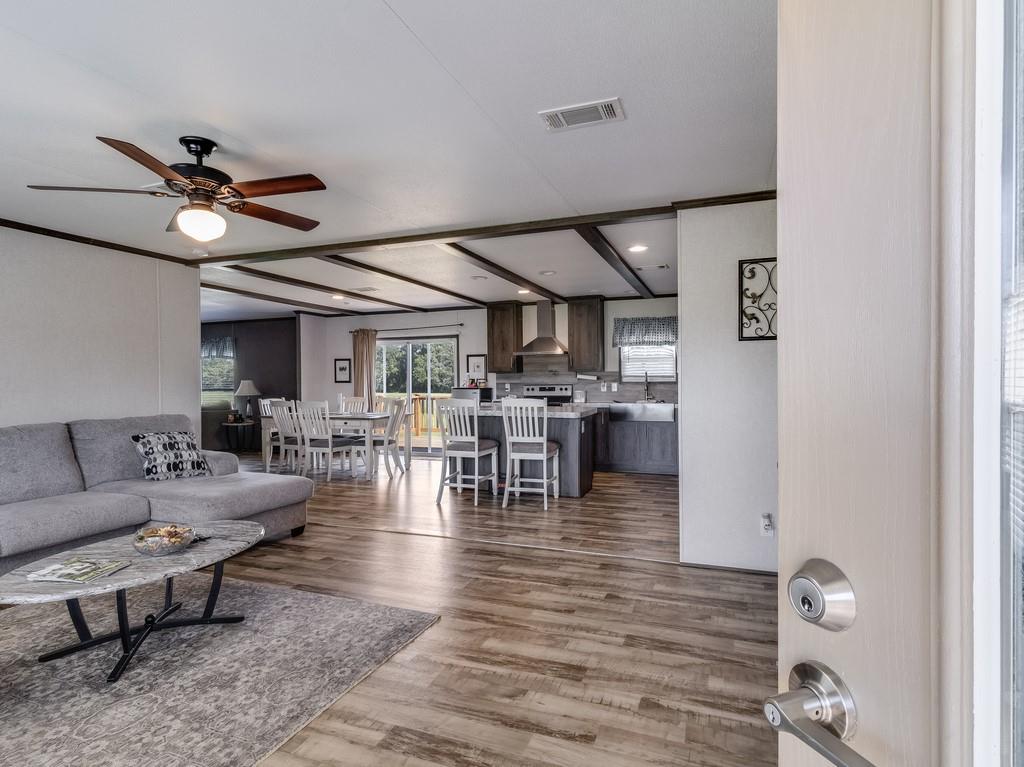 11116 E State Highway 31