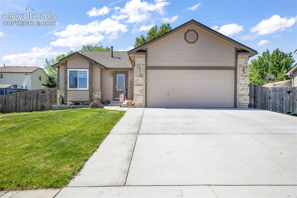 1643 S Canoe Creek Drive