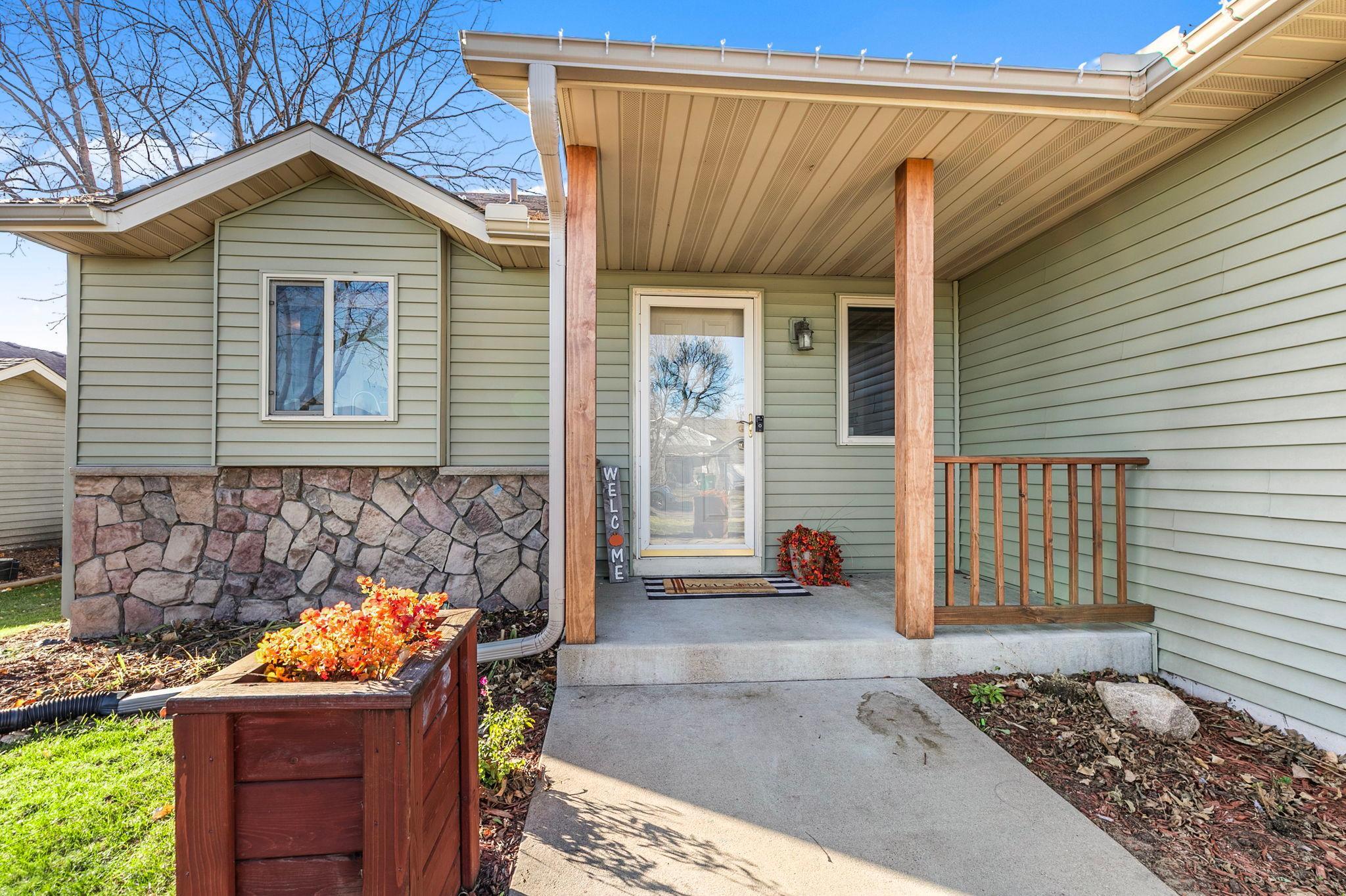 1083 Lawrence Circle