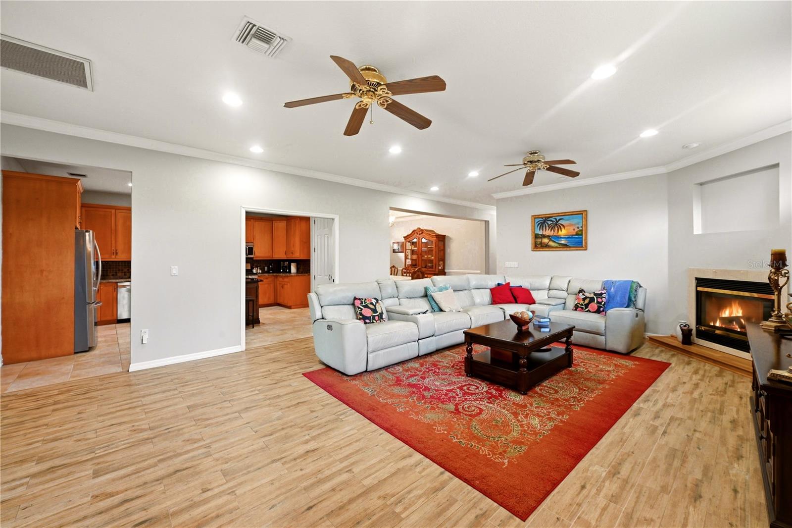 746 Country Lane