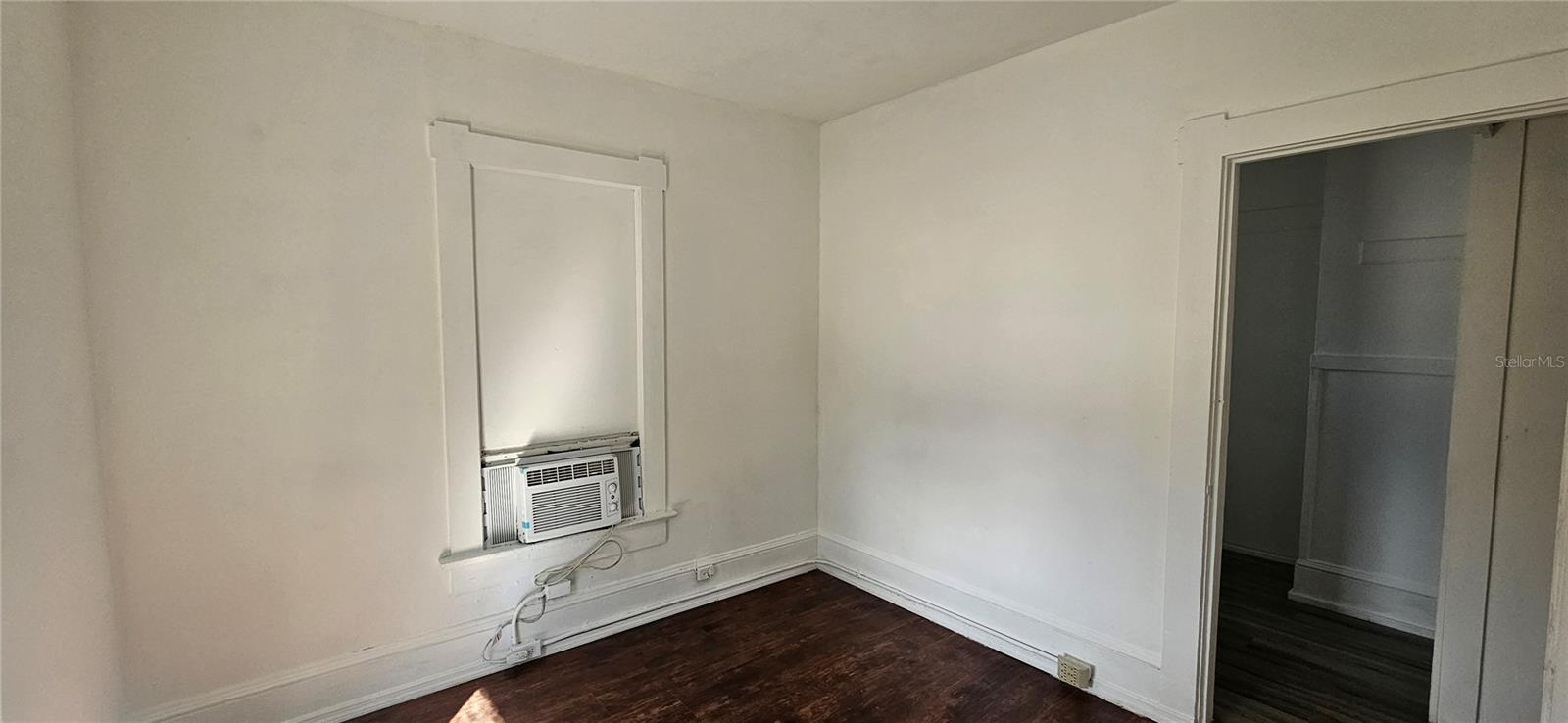 709 Ora Street 06