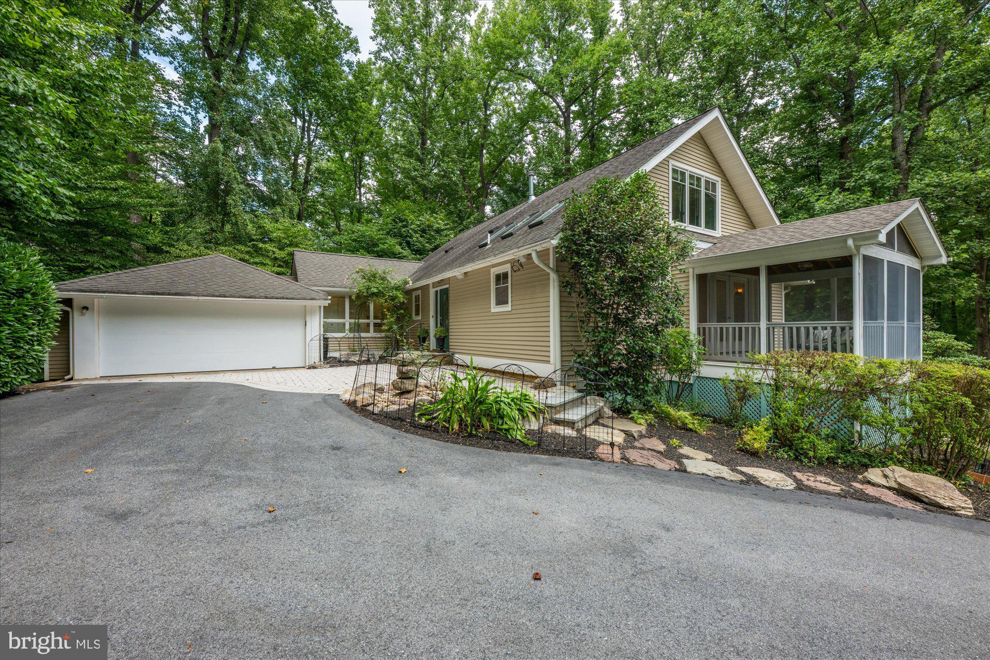 9328 Garden Court
