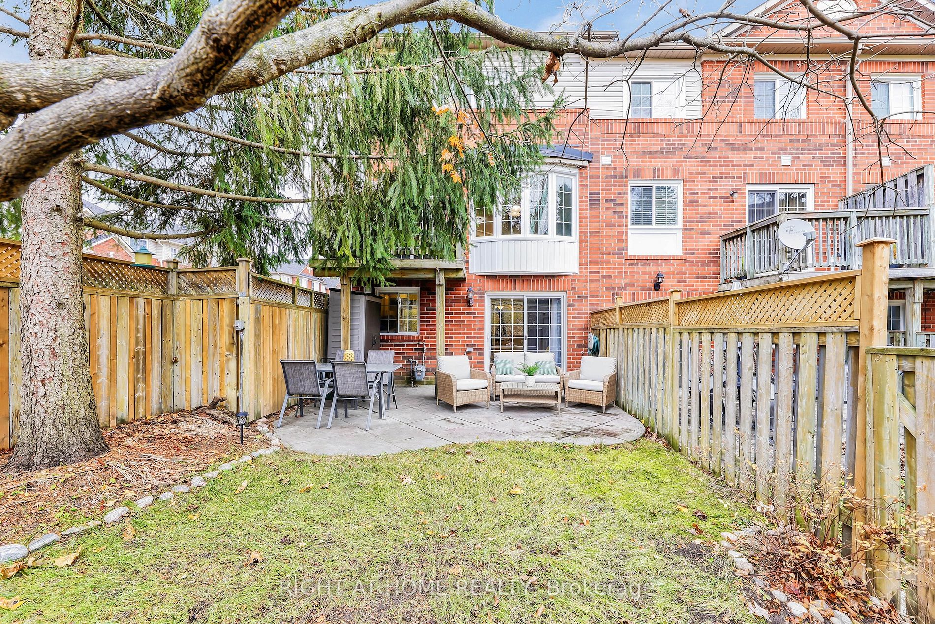 130 Mosaics Ave 40