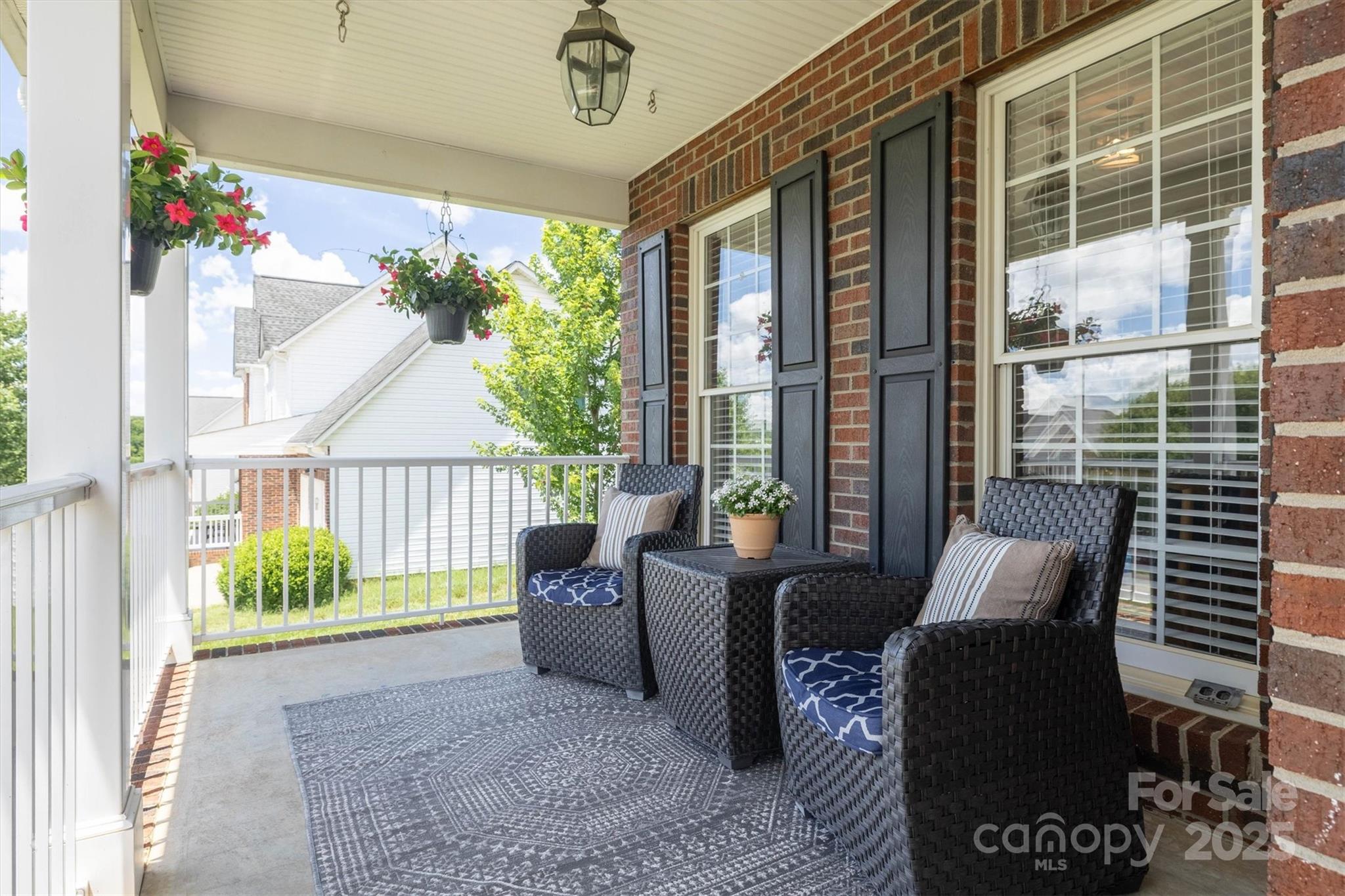 2574 Ironwood Drive