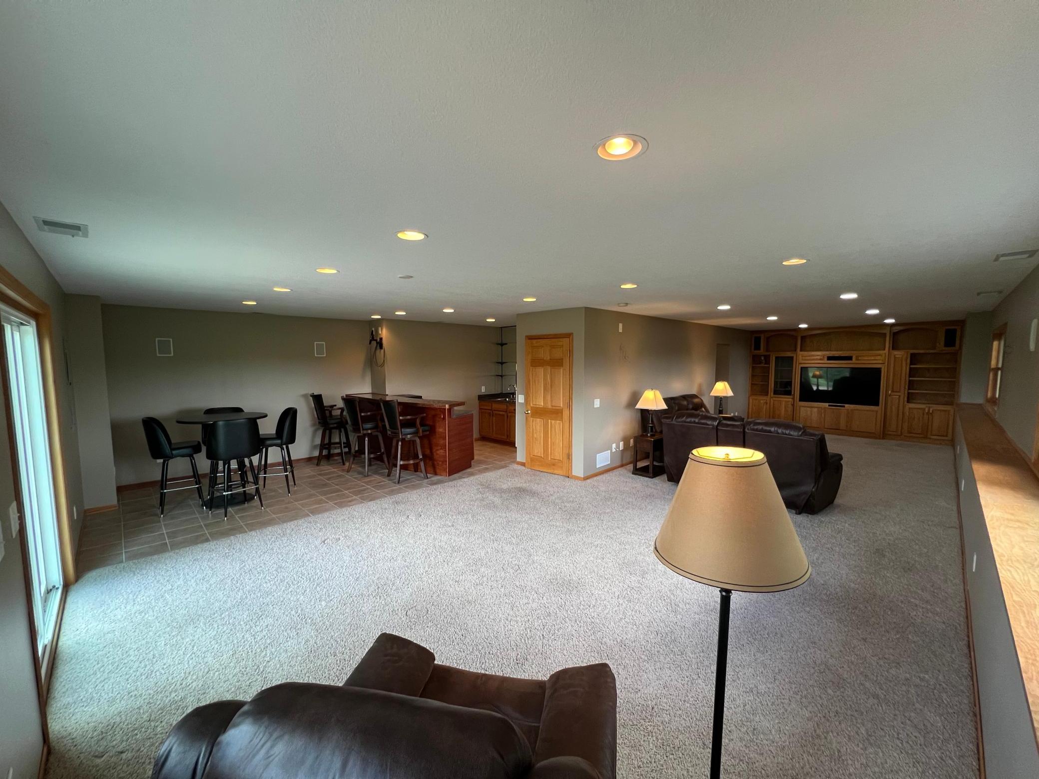 21060 Sunnyhill Lane