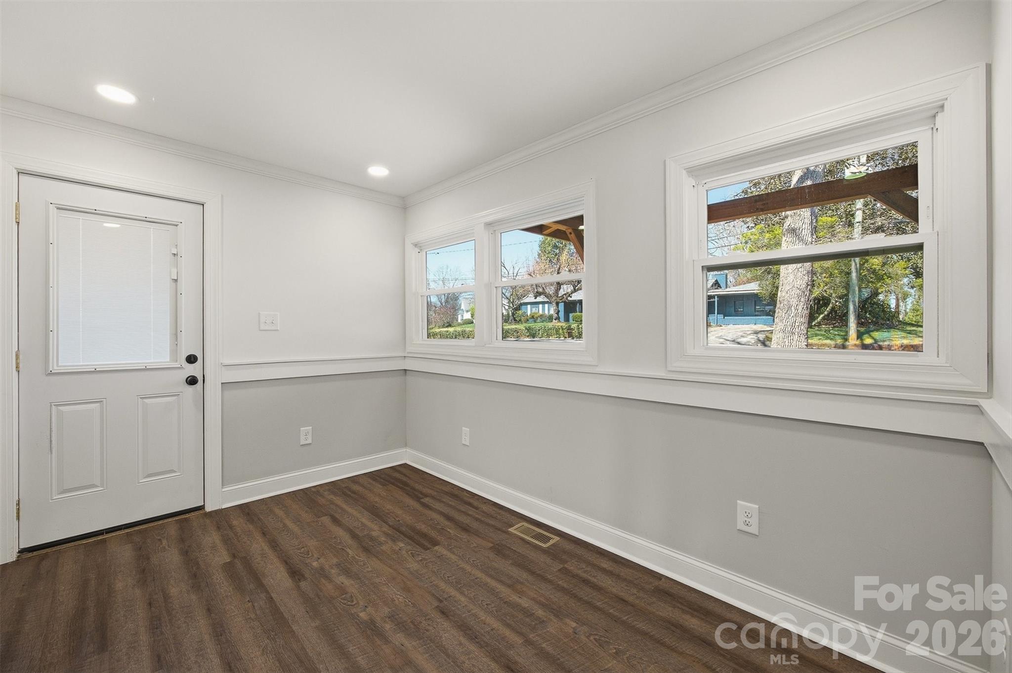223 W Park Drive